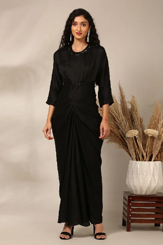 Women's Clothing For Holiday Travel Black Embellished Pleated Dress