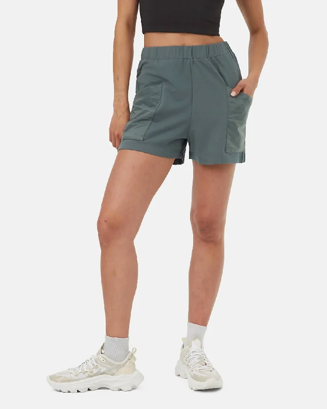 Softterry Light Contrast Short In Light Urban Green Eucalyptus Stylish Everyday Clothing