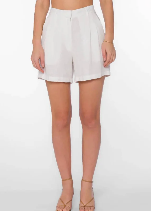 Kaia Shorts In White Women's Clothing For Everyday Wear