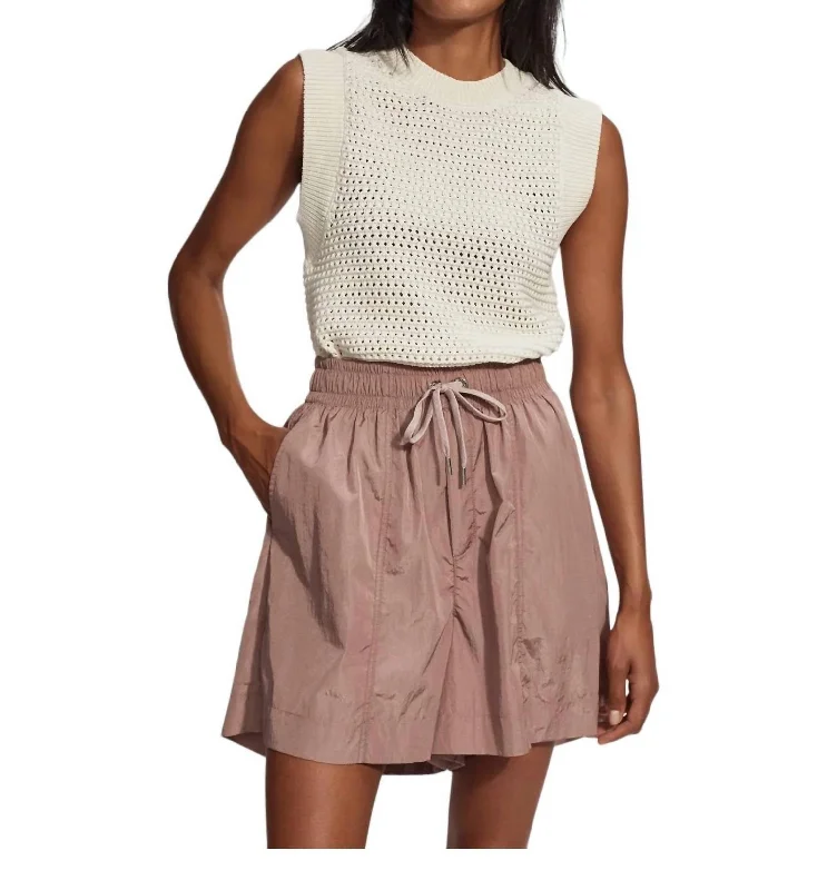 Ralph Woven Short In Antler Women's Activewear Outfit