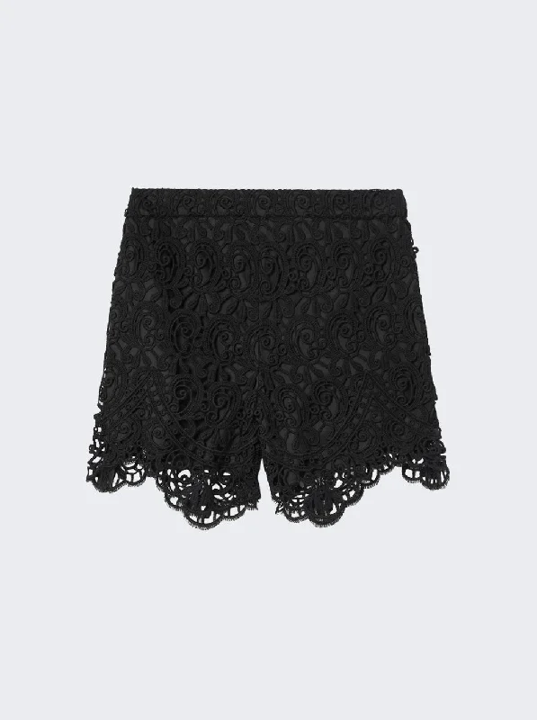 Lace Biker Shorts Women's Holiday Outfit