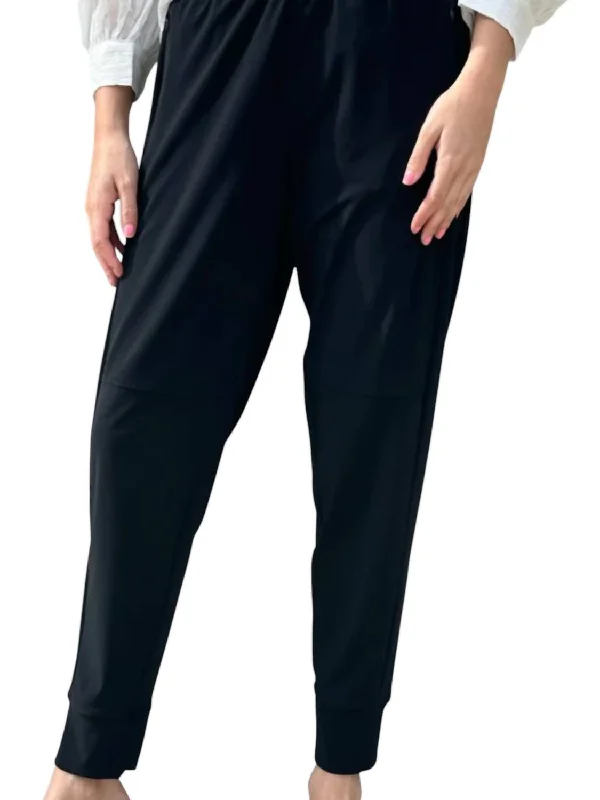 Prime Time Jogger In Black Women's Transitional Apparel