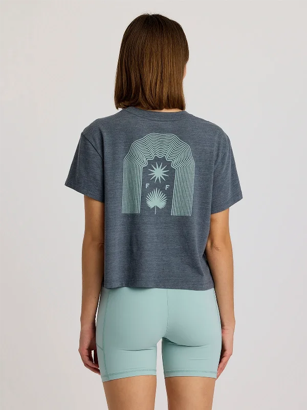 Free Fly Women's Fan Palm Tee Women's Sports Apparel