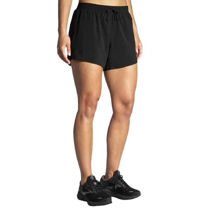 Women's Moment 5" Short In Black Casual Wear