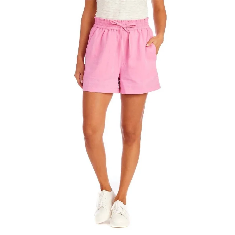 Lyra Shorts In Pink Outfits Ideas