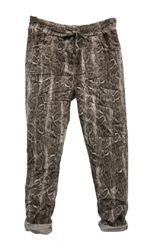 Women's Suede Print Crinkle Jogger In Mocha Snake Women's Vacation Clothes