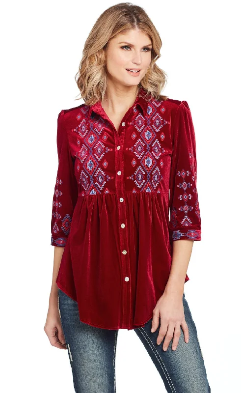 Cowgirl Up Womens Red Polyester Geometric Blouse S/S Women's Online Boutique