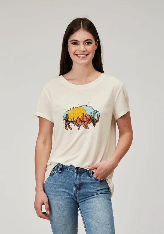 Roper Womens Desert Buffalo Cream Poly/Cotton S/S T-Shirt Women's Outfit For The Office