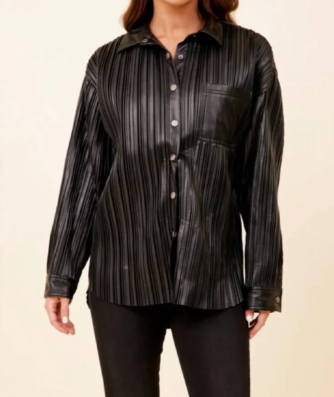 Pleated Faux Leather Jacket In Black Easygoing Women's Style